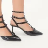 Lack-Rockstud-Pumps mit passenden Riemen und Nieten 65 mm