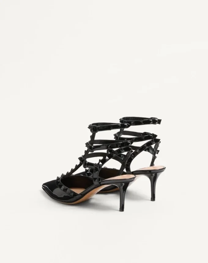 Lack-Rockstud-Pumps mit passenden Riemen und Nieten 65 mm
