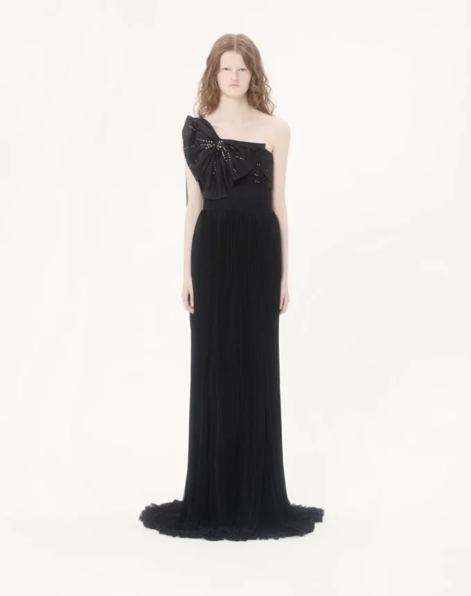 LANGES KLEID AUS BESTICKTEM LEICHTEM GEORGETTE LANGES KLEID AUS BESTICKTEM LEICHTEM GEORGETTE