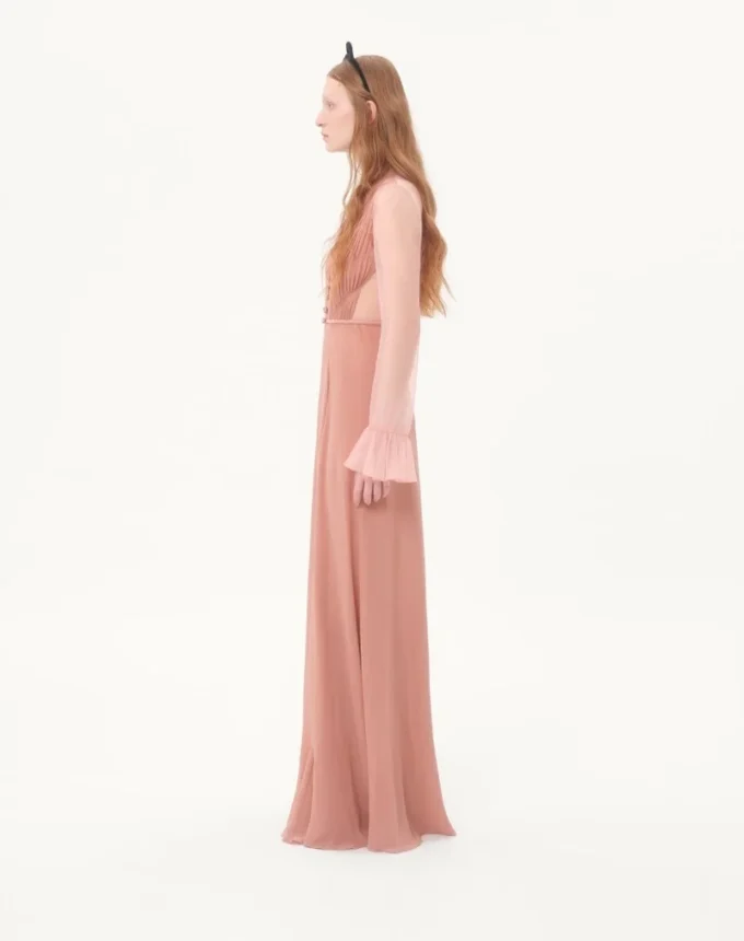 Langes Kleid aus leichtem Georgette Langes Kleid aus leichtem Georgette