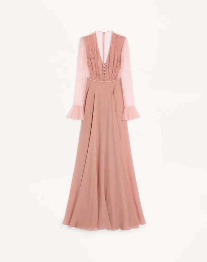 Langes Kleid aus leichtem Georgette Langes Kleid aus leichtem Georgette
