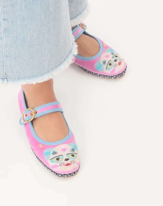 Mary-Jane Endouce Samt-Ballerinas mit Le Chat De La Maison-Stickerei Mary-Jane Endouce Samt-Ballerinas mit Le Chat De La Maison-Stickerei
