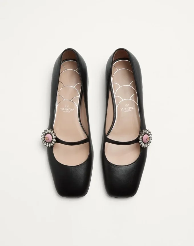 Mary-Jane Preshoes Ballerina aus Zickleinleder mit Schmuckknopf 20 mm Mary-Jane Preshoes Ballerina aus Zickleinleder mit Schmuckknopf 20 mm