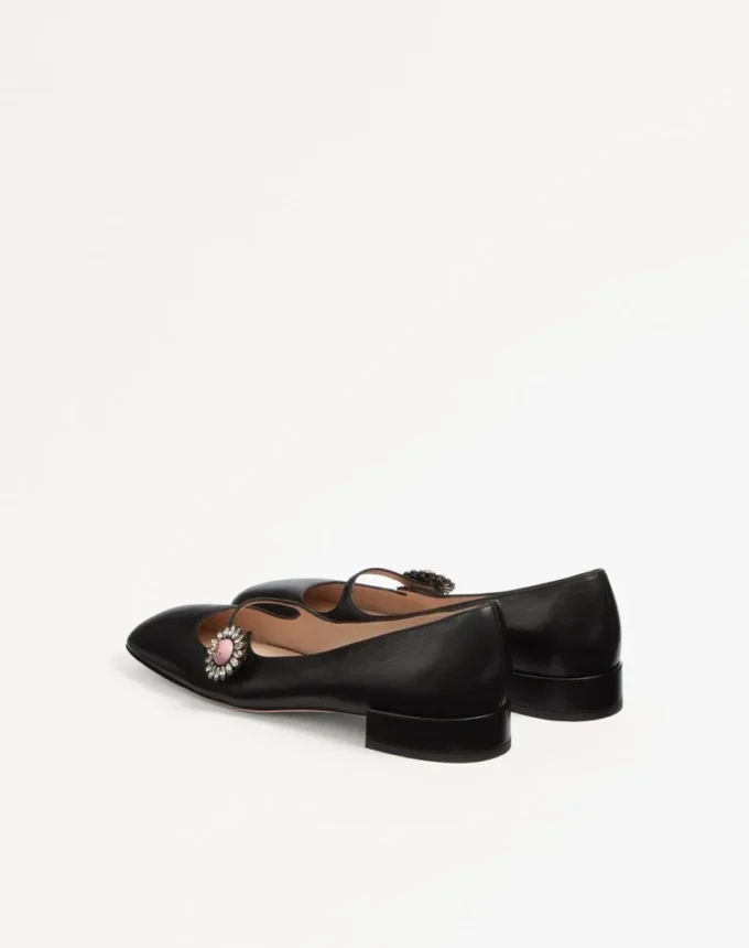 Mary-Jane Preshoes Ballerina aus Zickleinleder mit Schmuckknopf 20 mm Mary-Jane Preshoes Ballerina aus Zickleinleder mit Schmuckknopf 20 mm
