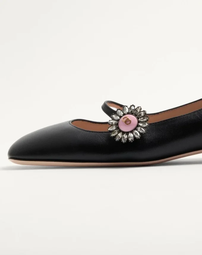Mary-Jane Preshoes Ballerina aus Zickleinleder mit Schmuckknopf 20 mm Mary-Jane Preshoes Ballerina aus Zickleinleder mit Schmuckknopf 20 mm