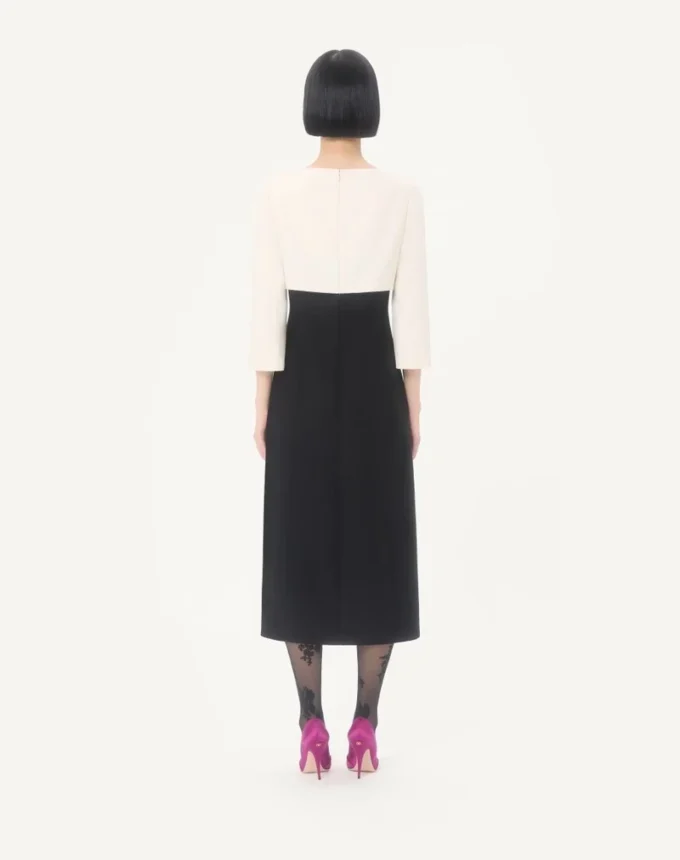 Midi-Kleid aus Crêpe Couture Midi-Kleid aus Crêpe Couture