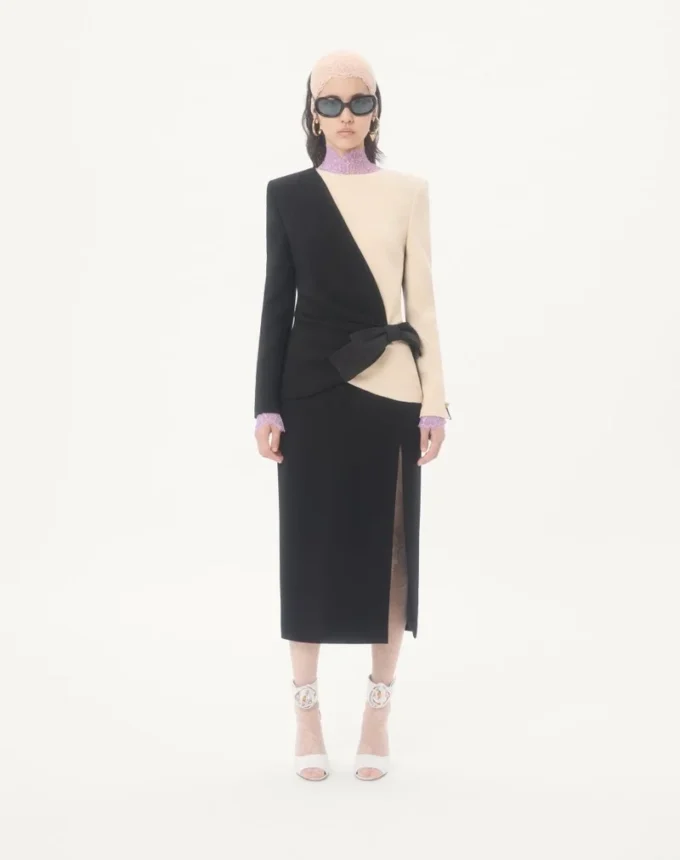 Midi-Kleid aus Wollkrepp Midi-Kleid aus Wollkrepp