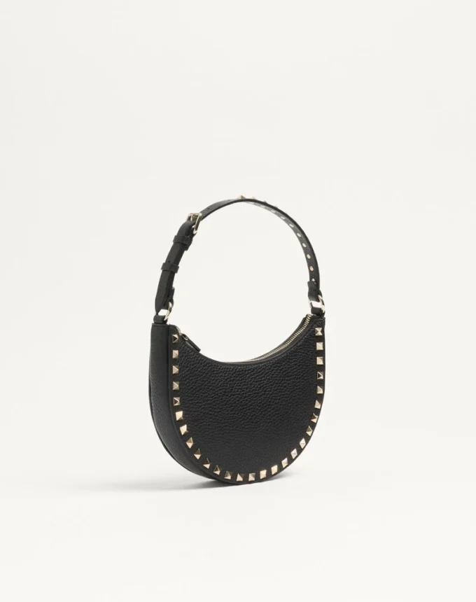 Mini Rockstud Hobo-Tasche aus genarbtem Kalbsleder Mini Rockstud Hobo-Tasche aus genarbtem Kalbsleder