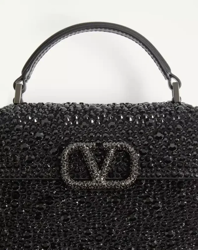 Mini-Vsling-Handtasche mit funkelnder Stickerei Mini-Vsling-Handtasche mit funkelnder Stickerei