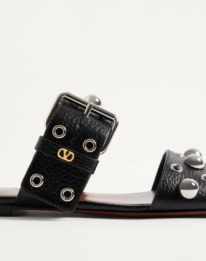 Nellcôte Slide Sandal aus genarbtem Kalbsleder Nellcôte Slide Sandal aus genarbtem Kalbsleder