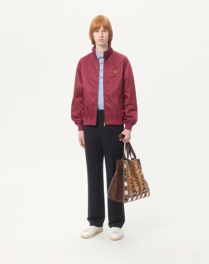Nylon-Blouson mit Vlogo-Patch Nylon-Blouson mit Vlogo-Patch