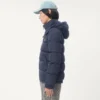 Nylon-Daunenjacke mit Kapuze und VLogo-Patch Nylon-Daunenjacke mit Kapuze und VLogo-Patch