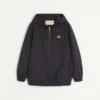 Nylon-Kapuzenjacke mit Vlogo-Patch Nylon-Kapuzenjacke mit Vlogo-Patch