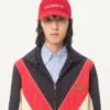Nylon-Windjacke mit Kapuze und Vlogo-Patch Nylon-Windjacke mit Kapuze und Vlogo-Patch