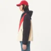 Nylon-Windjacke mit Kapuze und Vlogo-Patch Nylon-Windjacke mit Kapuze und Vlogo-Patch