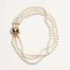 Ovale Halskette aus Metall, Emaille, Perlen und Swarovski®-Kristallen Ovale Halskette aus Metall, Emaille, Perlen und Swarovski®-Kristallen