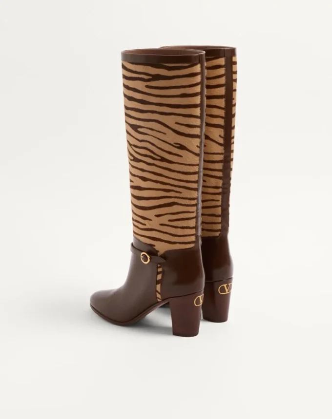Pattie-Stiefel aus Kalbsleder mit Pony-Effekt 75 mm Pattie-Stiefel aus Kalbsleder mit Pony-Effekt 75 mm