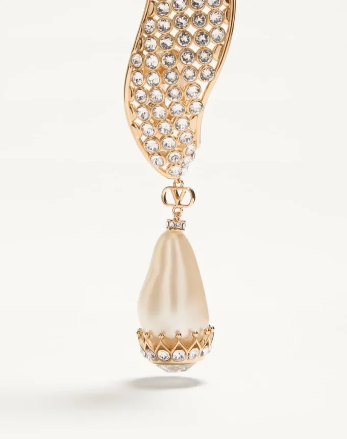 Poetique Des Gouttes Ohrringe aus Metall, Perlen und Swarovski®-Kristallen Poetique Des Gouttes Ohrringe aus Metall, Perlen und Swarovski®-Kristallen
