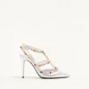 Rockstud Décolleté aus laminiertem Nappaleder mit Cabochon und Kristallen 100 mm Rockstud Décolleté aus laminiertem Nappaleder mit Cabochon und Kristallen 100 mm