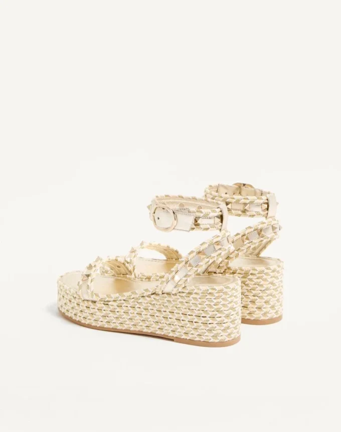 Rockstud Flatform-Sandalen aus laminiertem Nappaleder 45 mm Rockstud Flatform-Sandalen aus laminiertem Nappaleder 45 mm