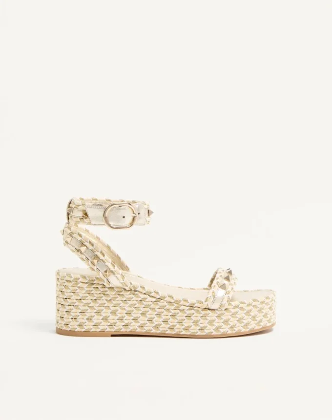 Rockstud Flatform-Sandalen aus laminiertem Nappaleder 45 mm Rockstud Flatform-Sandalen aus laminiertem Nappaleder 45 mm