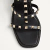 Rockstud-Keilsandalette aus Kalbsleder mit Karostickerei, 80 mm Rockstud-Keilsandalette aus Kalbsleder mit Karostickerei, 80 mm