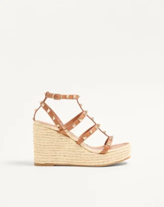 Rockstud Keilsandaletten mit Riemchen aus Kalbsleder 95 mm