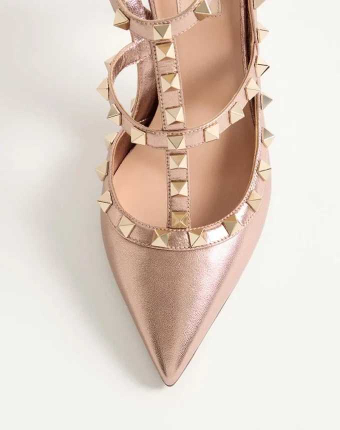 Rockstud Pumps aus laminiertem Nappaleder 100 mm