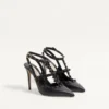 Rockstud-Pumps mit Knöchelriemen und farblich abgestimmten Nieten, 100 mm