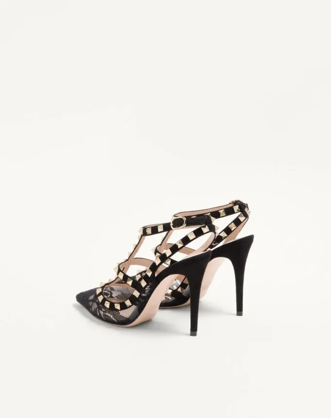 Rockstud-Pumps mit Riemchen und 100-mm-Absatz