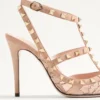 Rockstud-Pumps mit Riemchen und 100-mm-Absatz