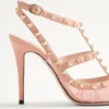 Rockstud-Pumps mit Riemchen und 100-mm-Absatz