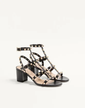 Rockstud-Sandalen aus Kalbsleder mit Fesselriemchen und 60-mm-Absatz