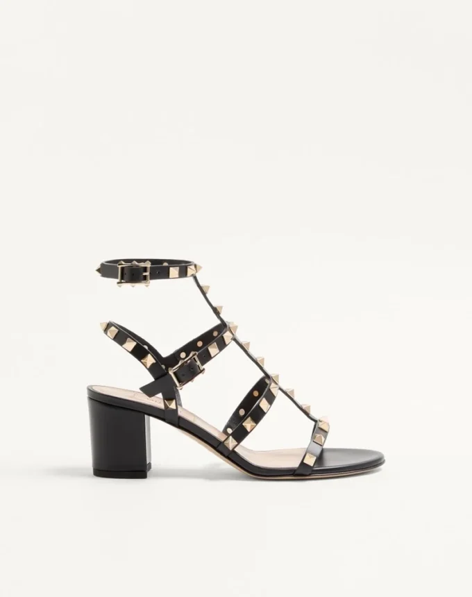 Rockstud-Sandalen aus Kalbsleder mit Fesselriemchen und 60-mm-Absatz