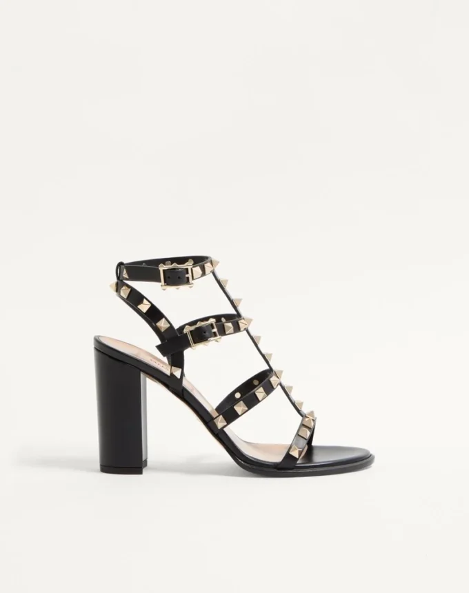 Rockstud-Sandalen mit Fesselriemchen 90 mm