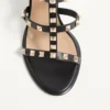 Rockstud-Sandalen mit Fesselriemchen 90 mm
