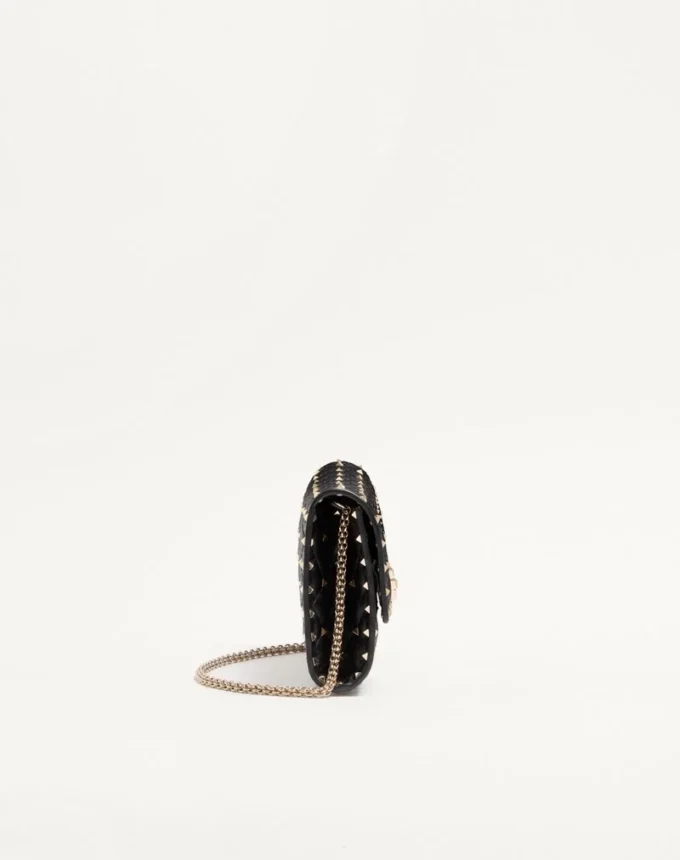 Rockstud Spike Nappa Leder Crossbody Clutch Bag Rockstud Spike Nappa Leder Crossbody Clutch Bag