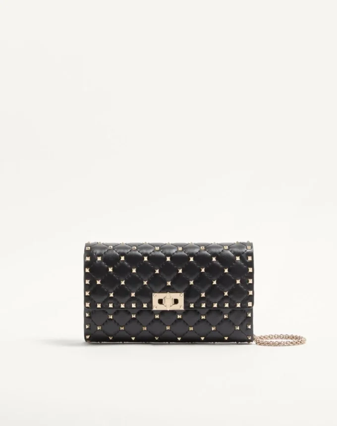 Rockstud Spike Nappa Leder Crossbody Clutch Bag Rockstud Spike Nappa Leder Crossbody Clutch Bag