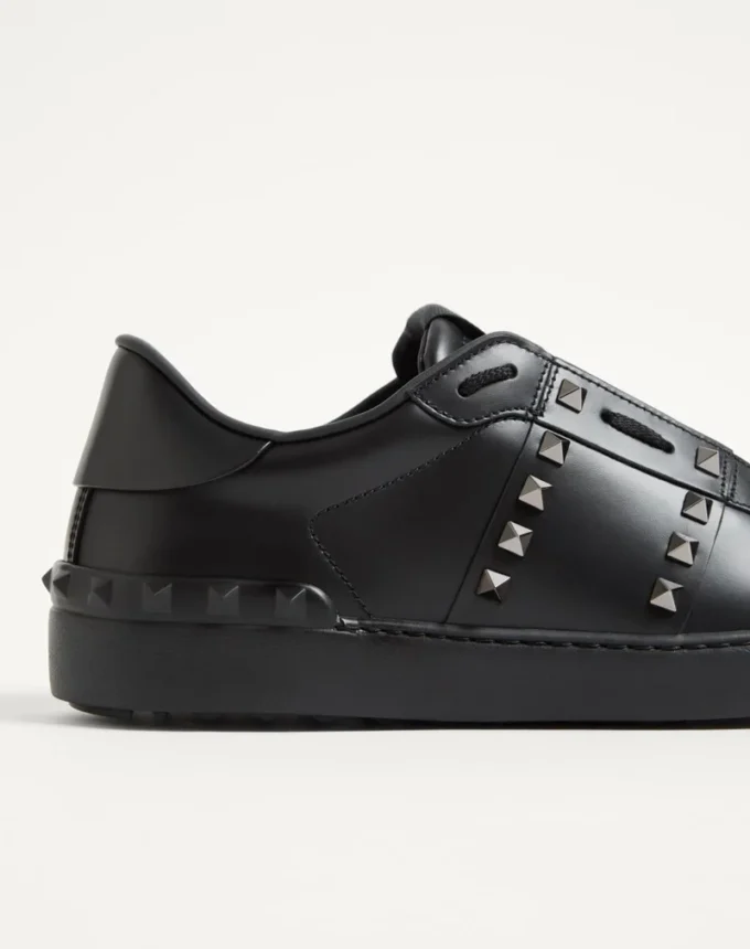 Rockstud Untitled Sneaker aus Kalbsleder Rockstud Untitled Sneaker aus Kalbsleder