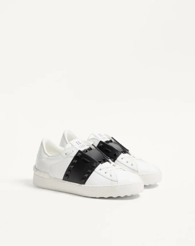 Rockstud Untitled Sneaker aus Kalbsleder mit farblich abgestimmten Nieten Rockstud Untitled Sneaker aus Kalbsleder mit farblich abgestimmten Nieten