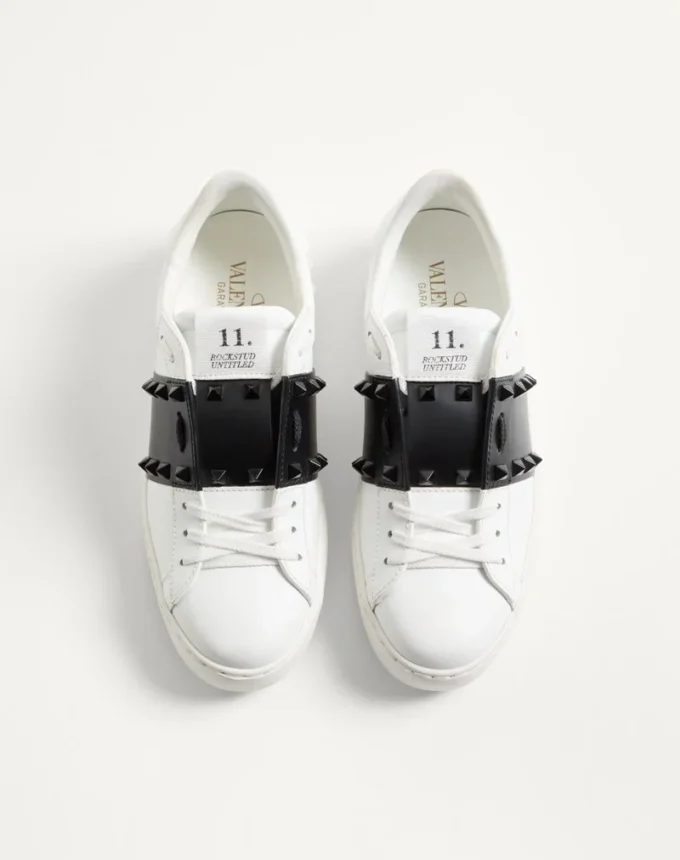 Rockstud Untitled Sneaker aus Kalbsleder mit farblich abgestimmten Nieten Rockstud Untitled Sneaker aus Kalbsleder mit farblich abgestimmten Nieten
