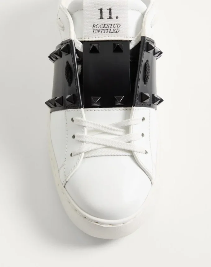 Rockstud Untitled Sneaker aus Kalbsleder mit farblich abgestimmten Nieten Rockstud Untitled Sneaker aus Kalbsleder mit farblich abgestimmten Nieten