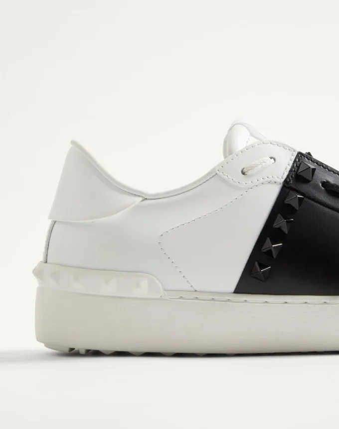 Rockstud Untitled Sneaker aus Kalbsleder mit farblich abgestimmten Nieten Rockstud Untitled Sneaker aus Kalbsleder mit farblich abgestimmten Nieten