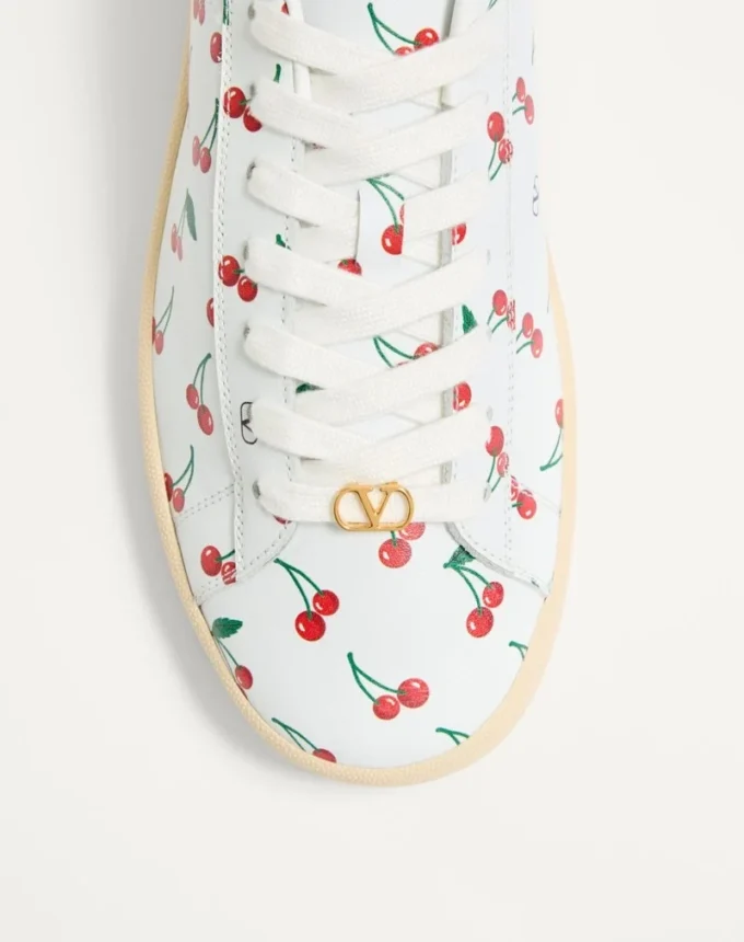 Royco Sneaker aus Nappakalbsleder mit Cherryfic-Muster Royco Sneaker aus Nappakalbsleder mit Cherryfic-Muster