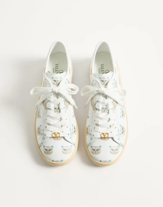 Royco Sneaker aus Nappakalbsleder mit Le Chat De La Maison-Motiv Royco Sneaker aus Nappakalbsleder mit Le Chat De La Maison-Motiv