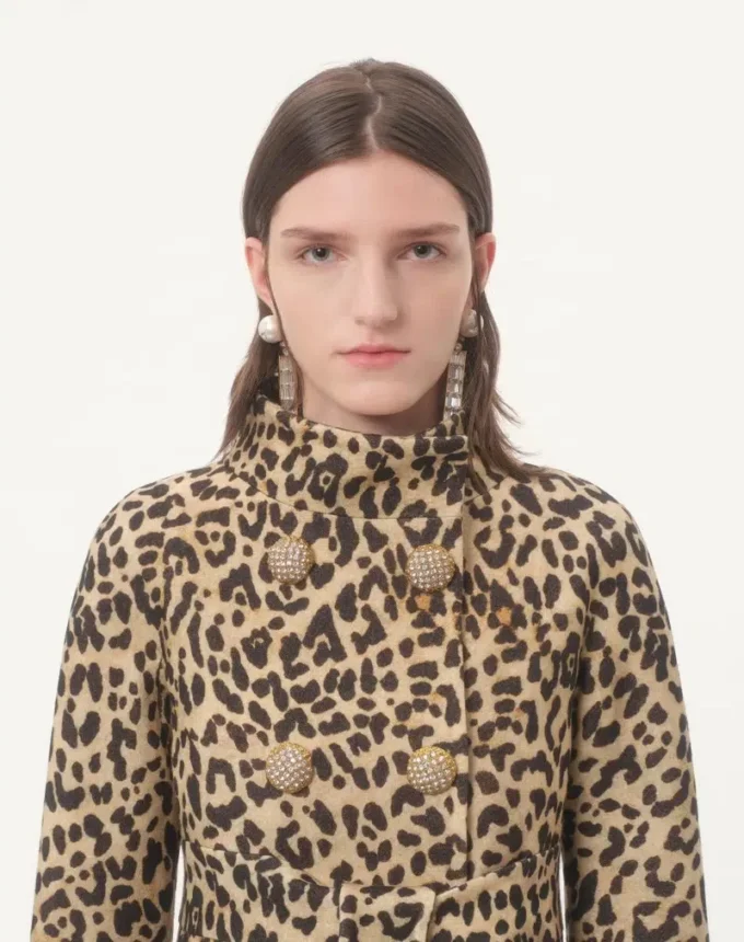 Stoffmantel mit Animalier-Print Stoffmantel mit Animalier-Print