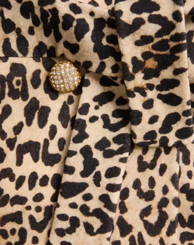 Stoffmantel mit Animalier-Print Stoffmantel mit Animalier-Print