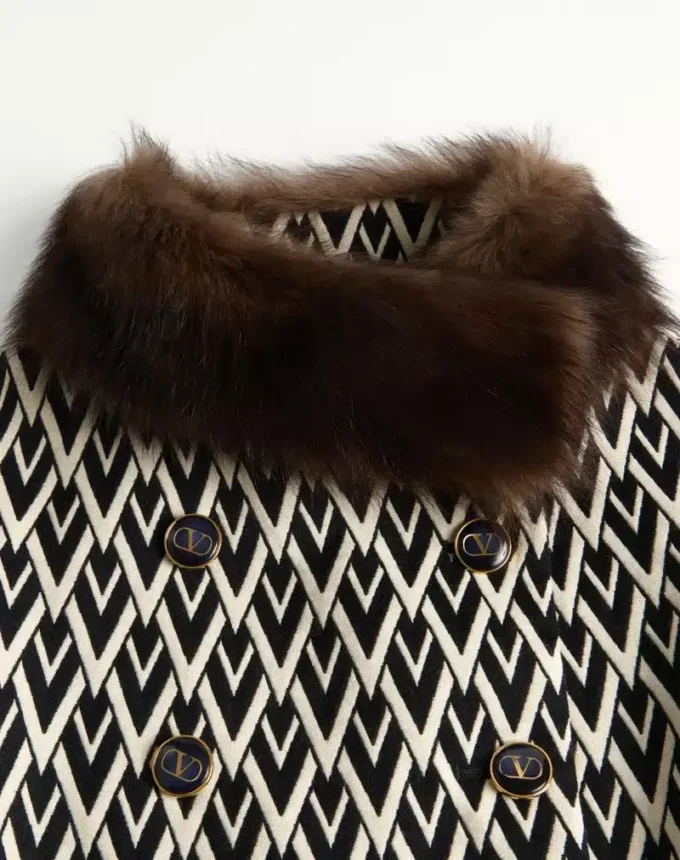 Toute La V Jacquard-Mantel Toute La V Jacquard-Mantel