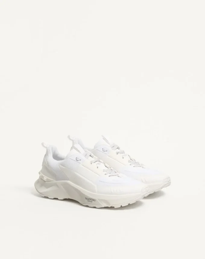 True Act Low Top Sneaker aus Mesh und gummiertem Stoff