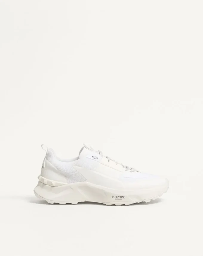 True Act Low Top Sneaker aus Mesh und gummiertem Stoff
